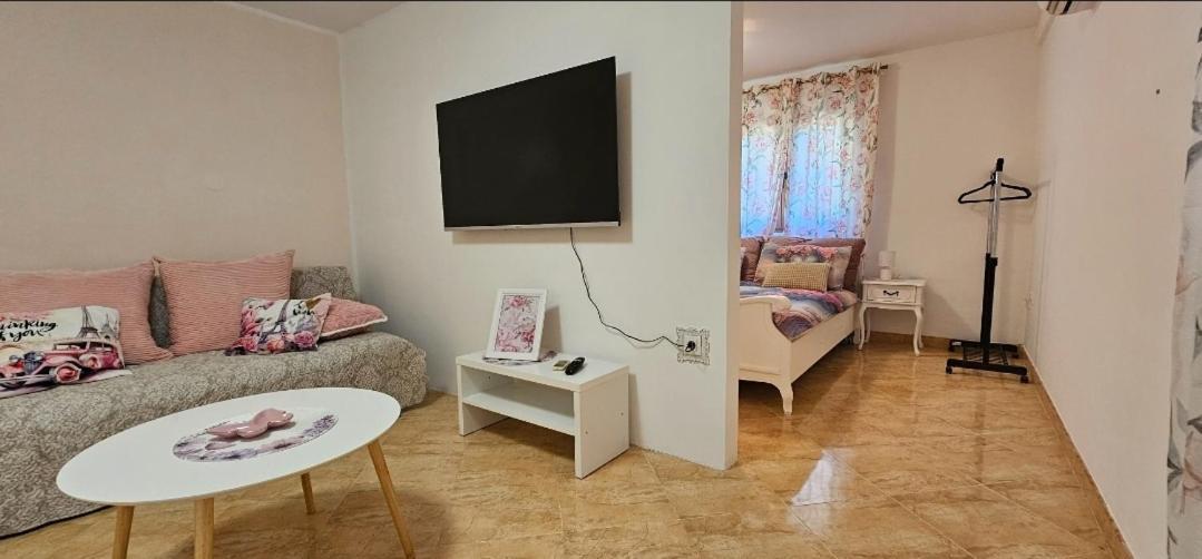 Apartment Miska & Studio Roki Dracevac Exterior photo